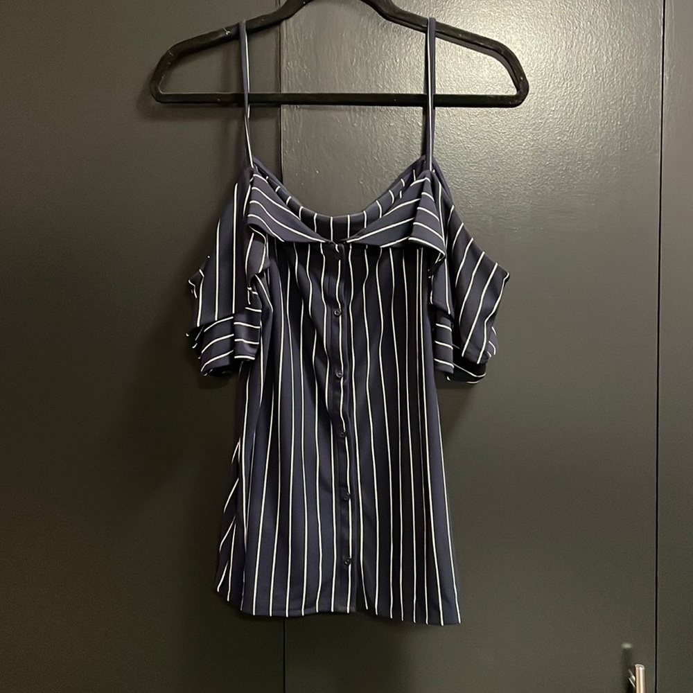 Francesca’s collection off the shoulder navy blue blouse